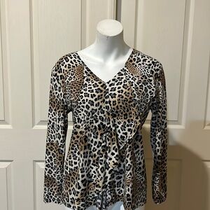 Clara Sun Woo V Neck ruffle front top. Medium